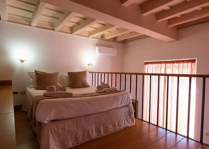 Navona Family House Apartment *